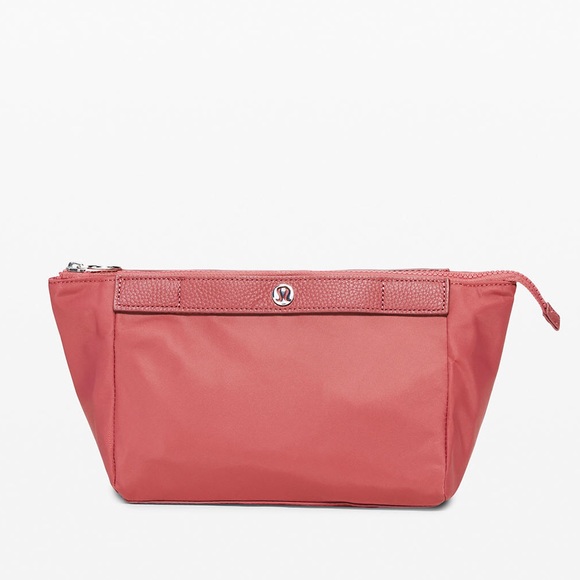 Lululemon Travel Easy Kit 4.5L